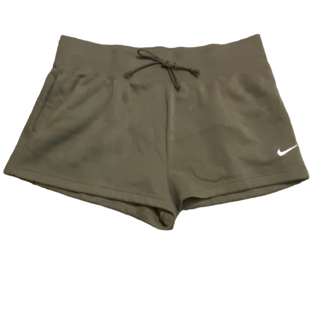 NWT, Nike Phoenix fleece high-waisted shorts